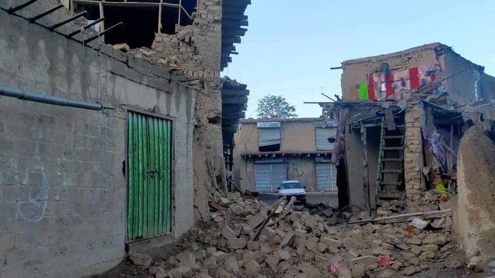 अफगानिस्तानमा भूकम्पमा परी सयौँको ज्यान गयो