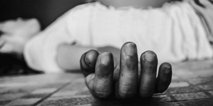 विराटनगर महानगरपालिका १० की ४० वर्षीया महिलाले मट्टितेल खन्याएर आफ्नै शरीरमा आगो लगाउदा उपचारको क्रममा मृत्यु